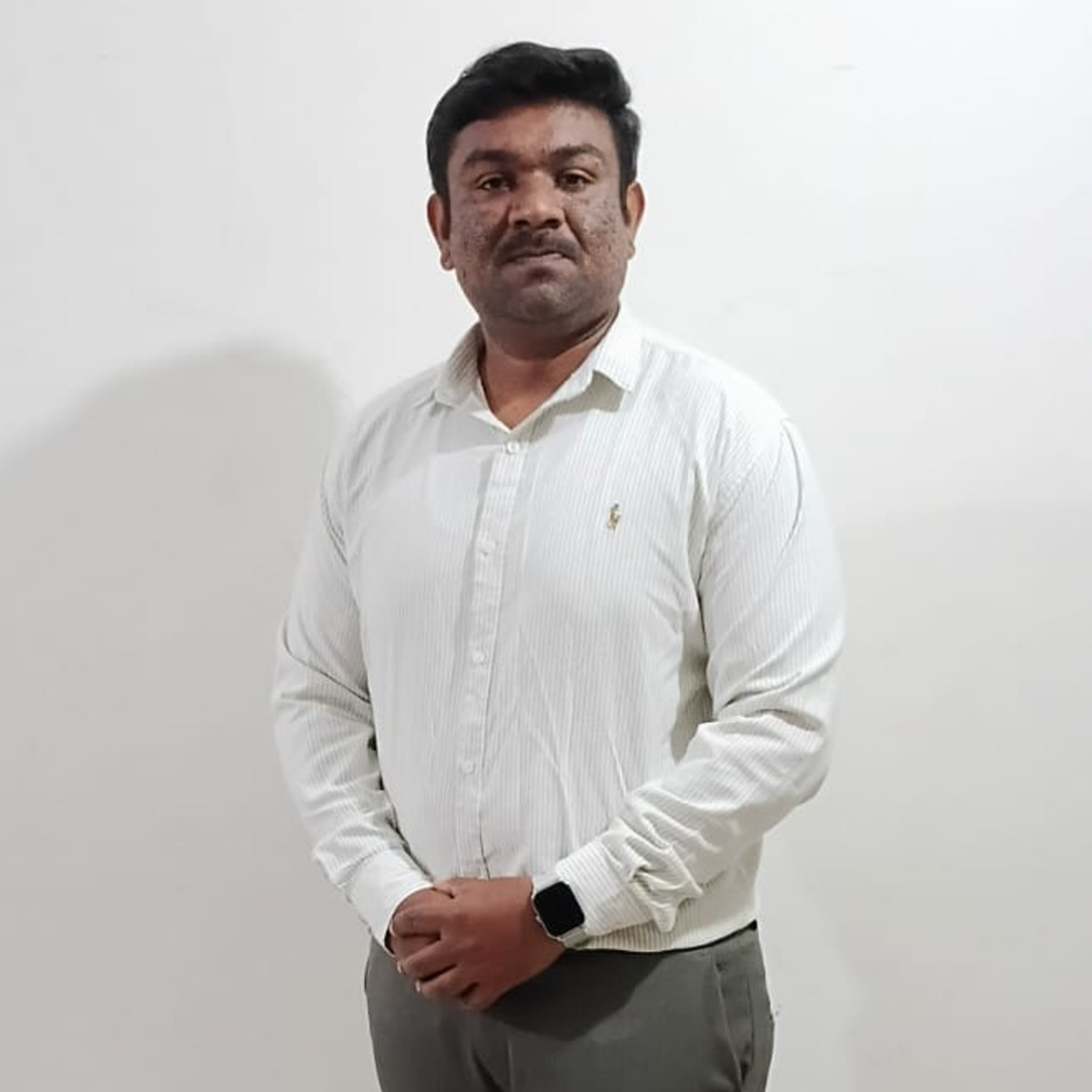 Sndesh Atmarm Khmkar