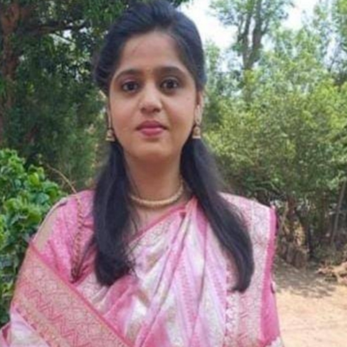 Komal Kalyan Jadhav