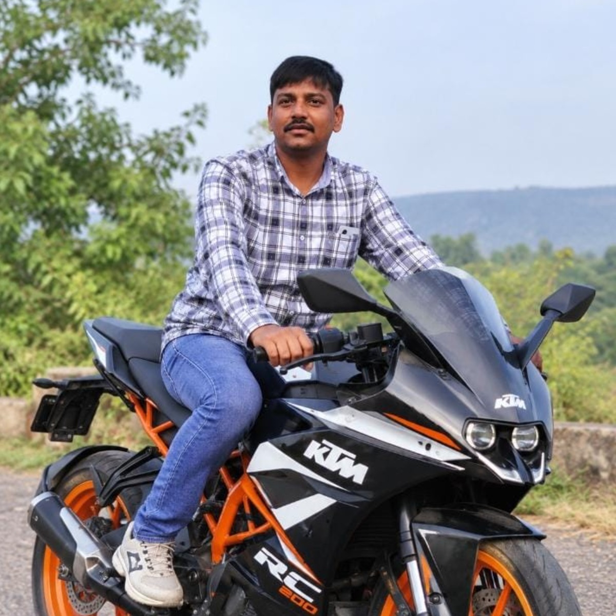 Amol Eknaat Vandkar