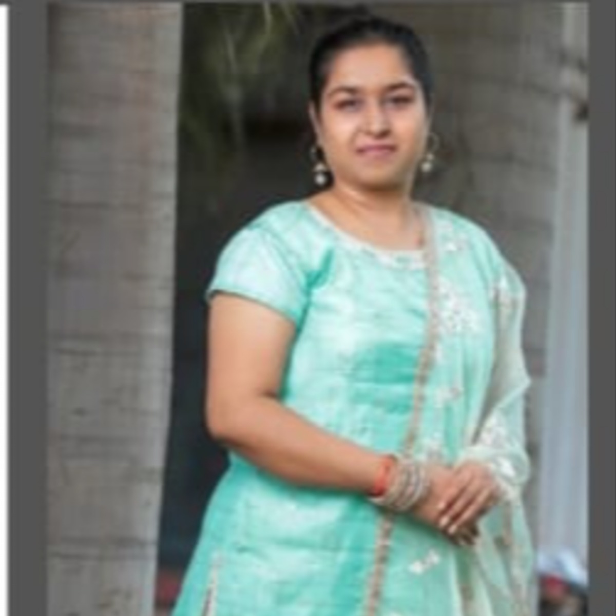 Rushali Chintaman var ke