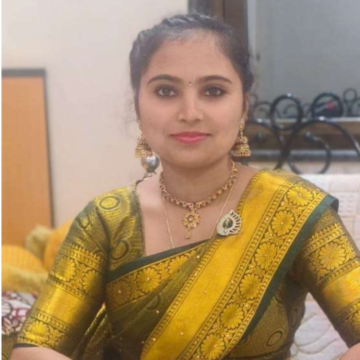 Mandakini Suhas Surygandh