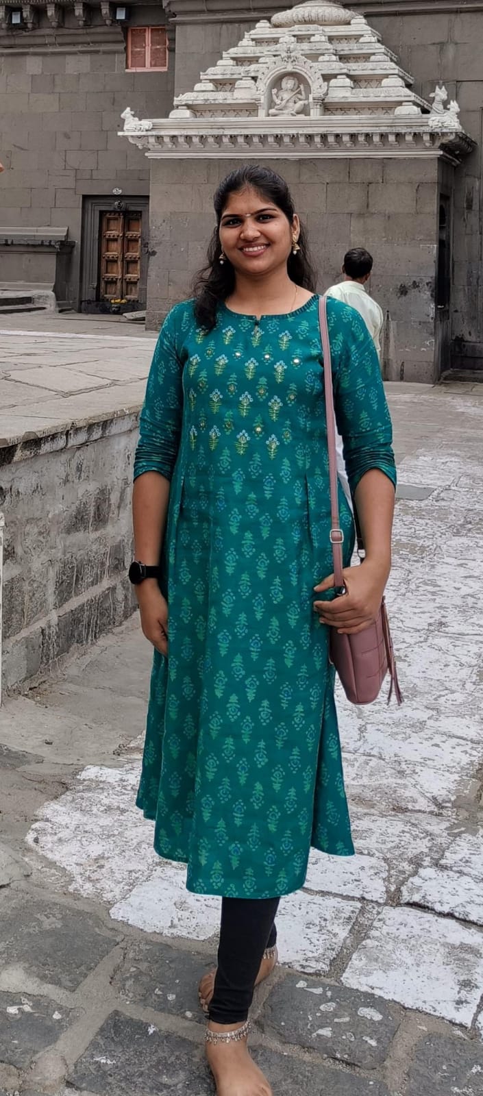 दीपाली मधुकर वाघमळे